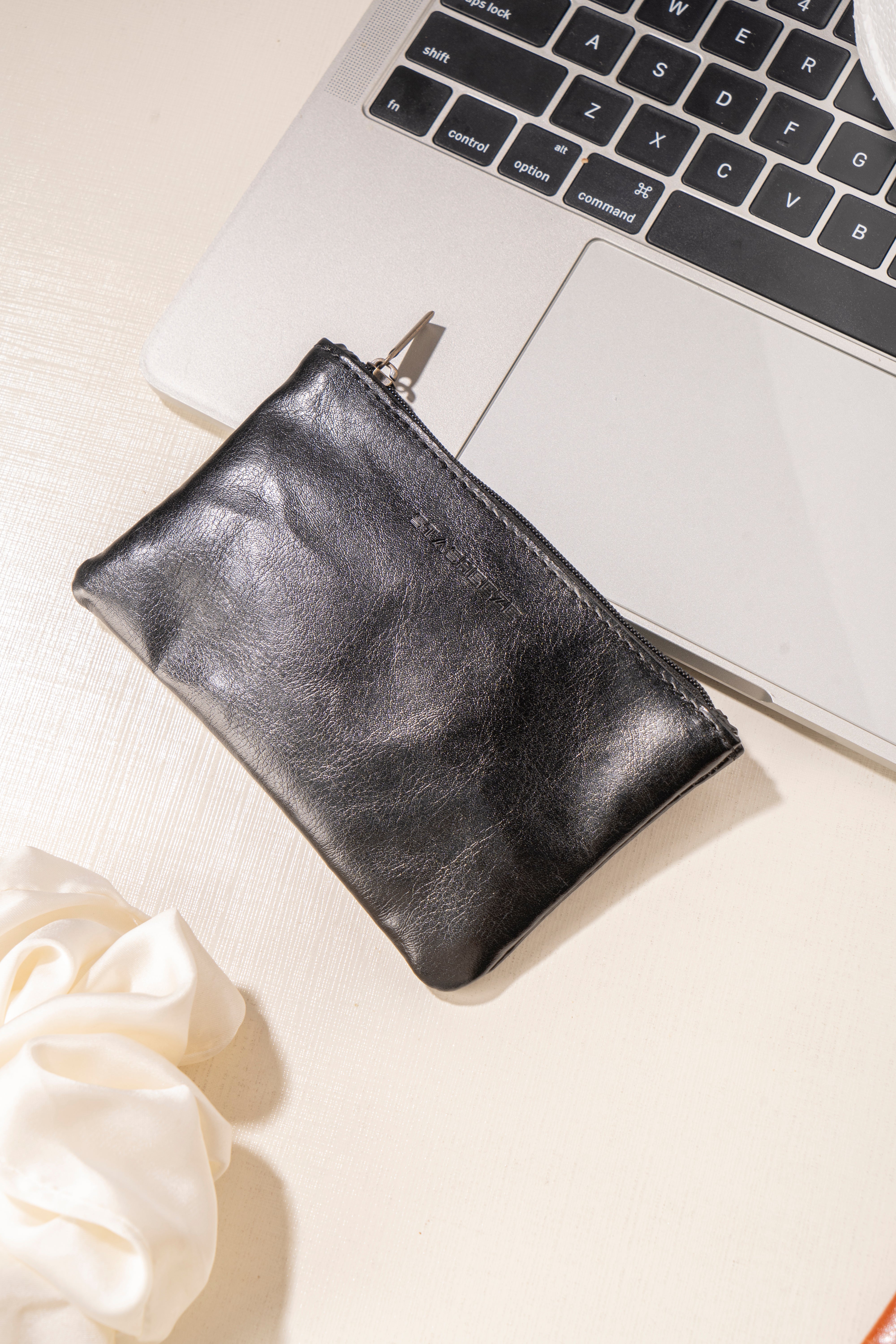 Stasheeze Soft Leather 14x9CM Tobacoo Pouch Baci Black Bag Water Proof UK Anti Drying Tecnology Lining Leather Brown or Black