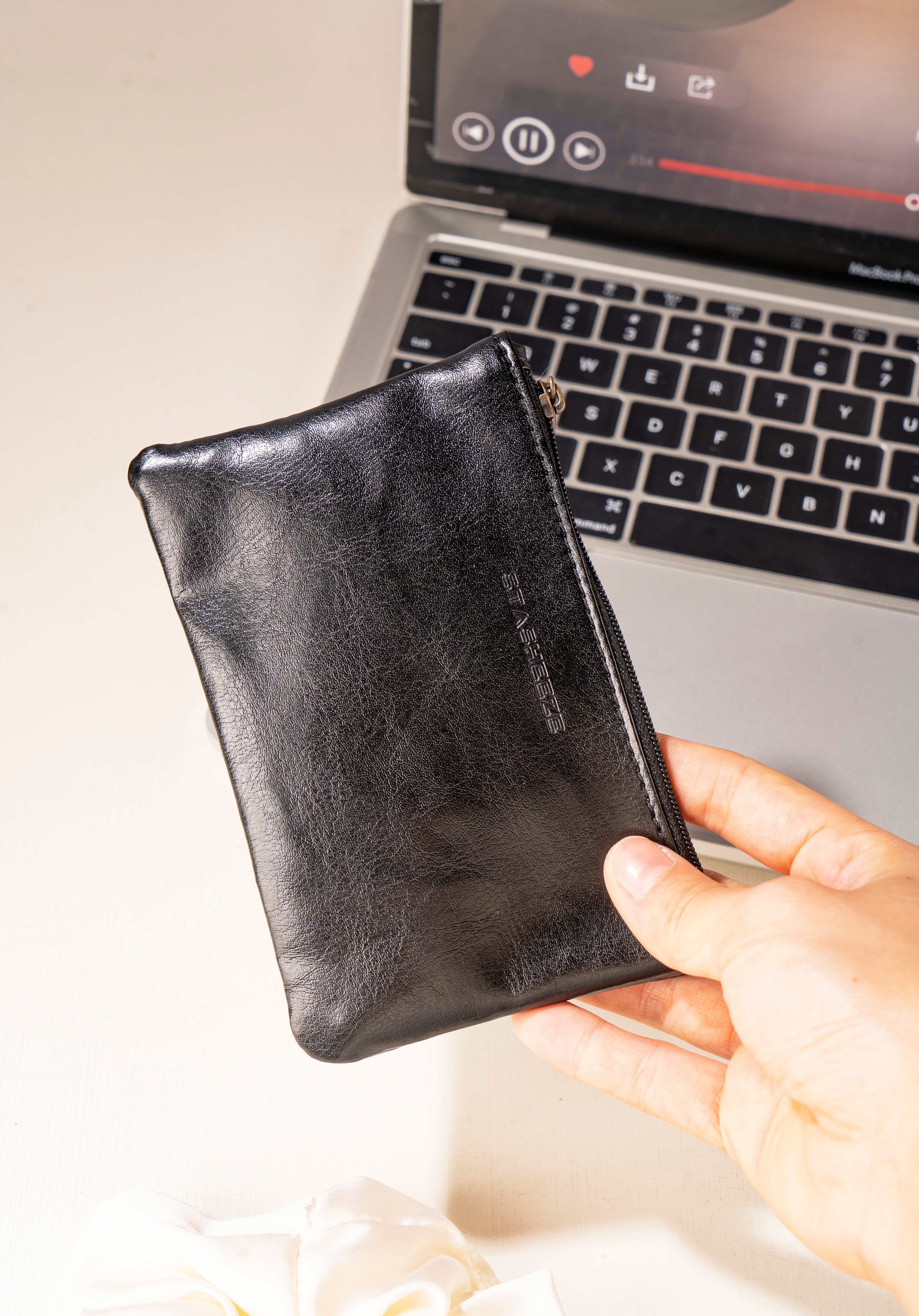 Stasheeze Soft Leather 14x9CM Tobacoo Pouch Baci Black Bag Water Proof UK Anti Drying Tecnology Lining Leather Brown or Black