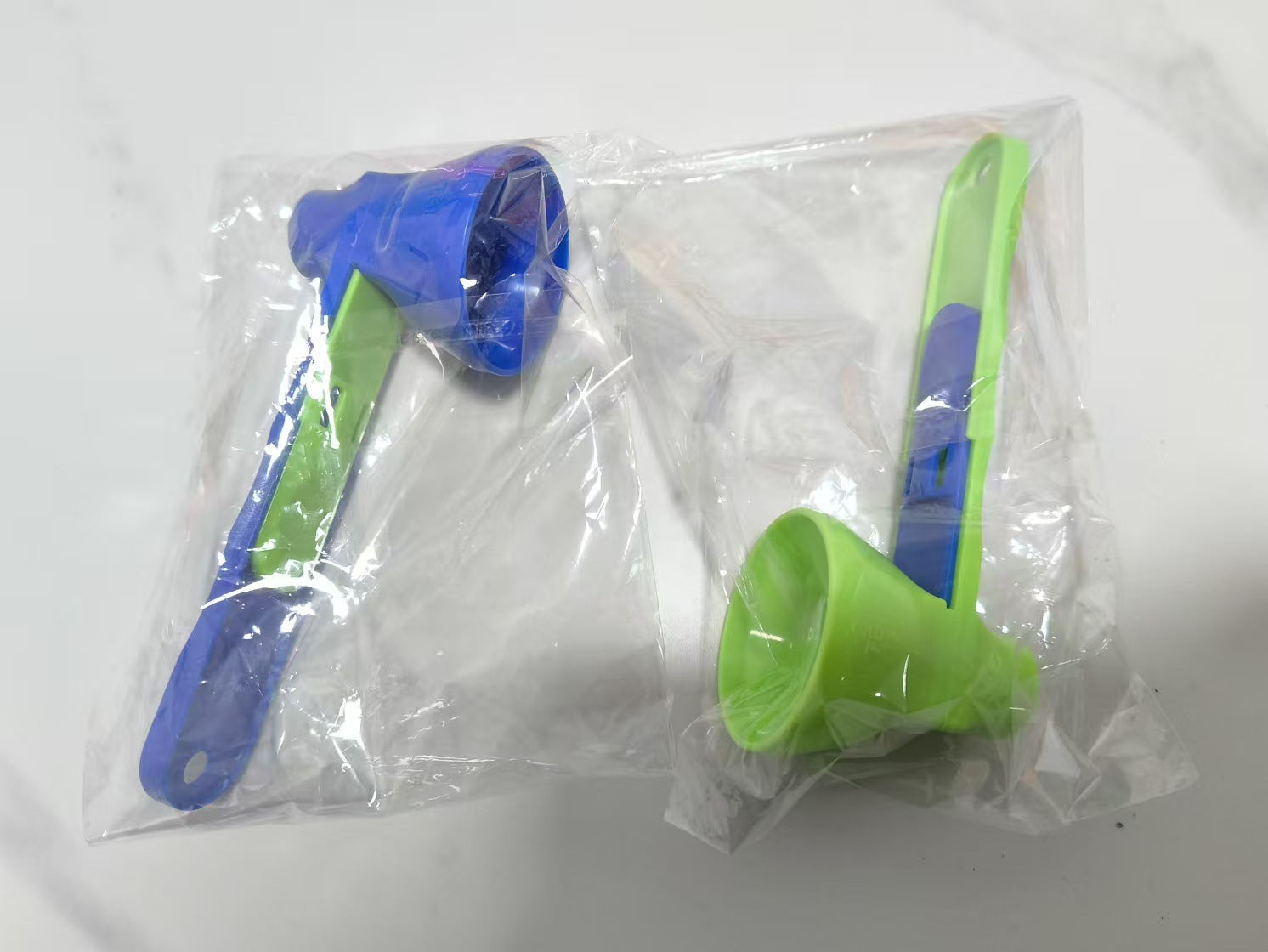 2 in 1 Scoop Funnel For Supplements; Pre Workout, Creatine, Protein. UK Seller! Funnel Scoop for Powder | Measuring Spoon With Sliding Base | Protein, Coffee Scoop | Longer Handle Kitchen Tool